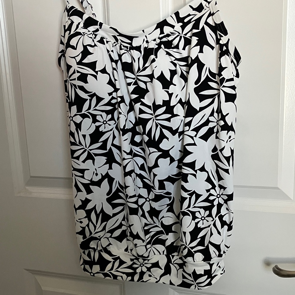 Lands' End Black and White Floral Swim Top